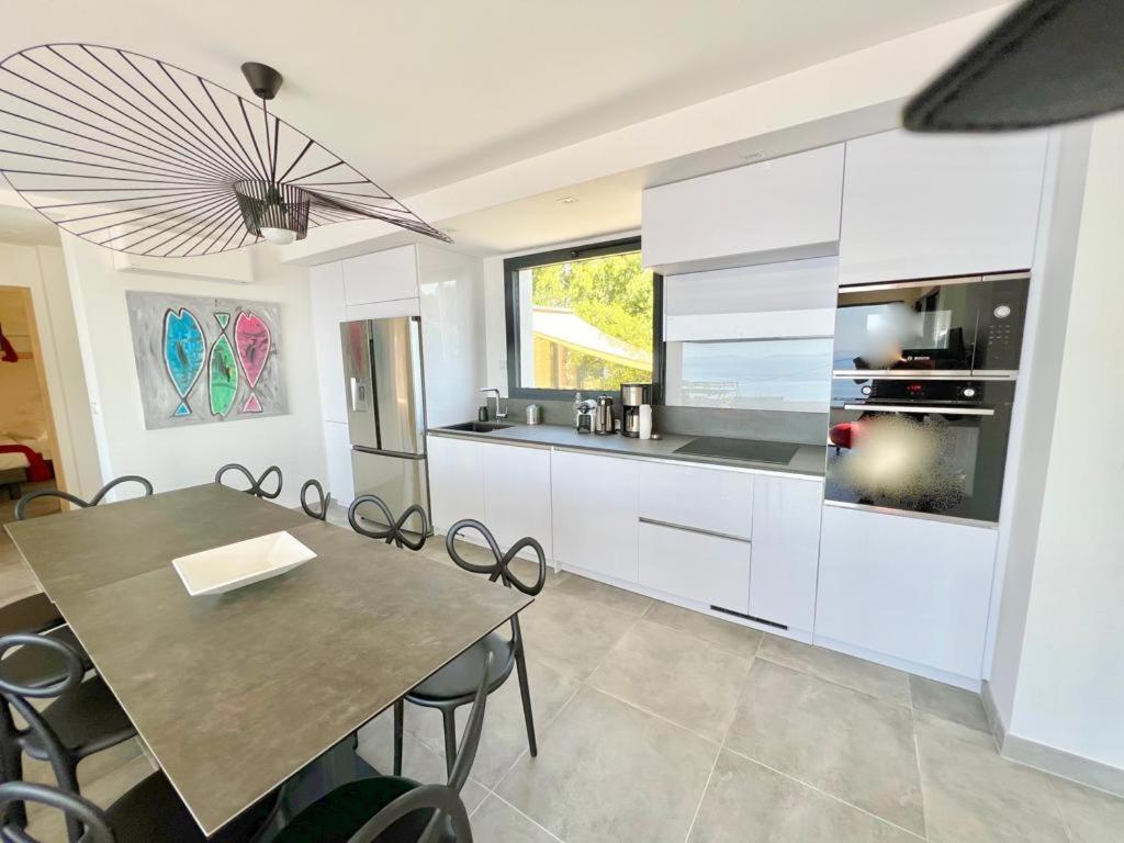 Magnifique Villa Neuve Vue Mer 카발레르쉬르메르 외부 사진